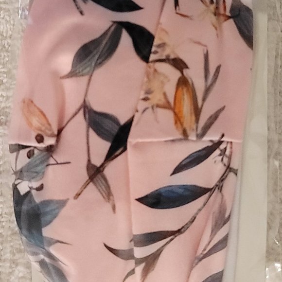 SCUNCI 2-IN-1 Headwrap Mask - Pink Floral - Picture 2 of 3